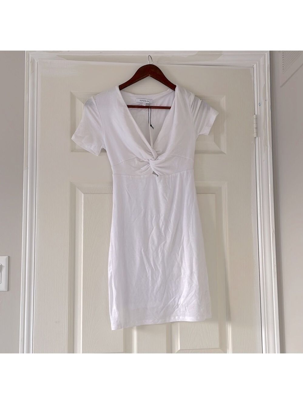 Olivaceous Mini Dress Short Sleeve Twist Front Size Small